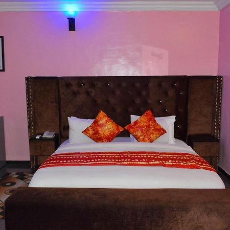 Esporta Suites Lekki Lagos Bagian luar foto