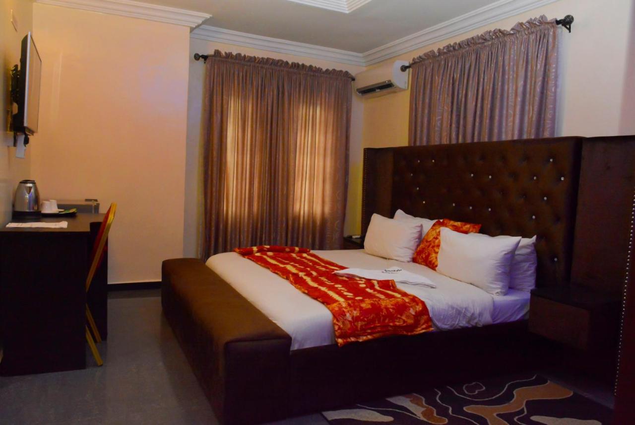 Esporta Suites Lekki Lagos Bagian luar foto